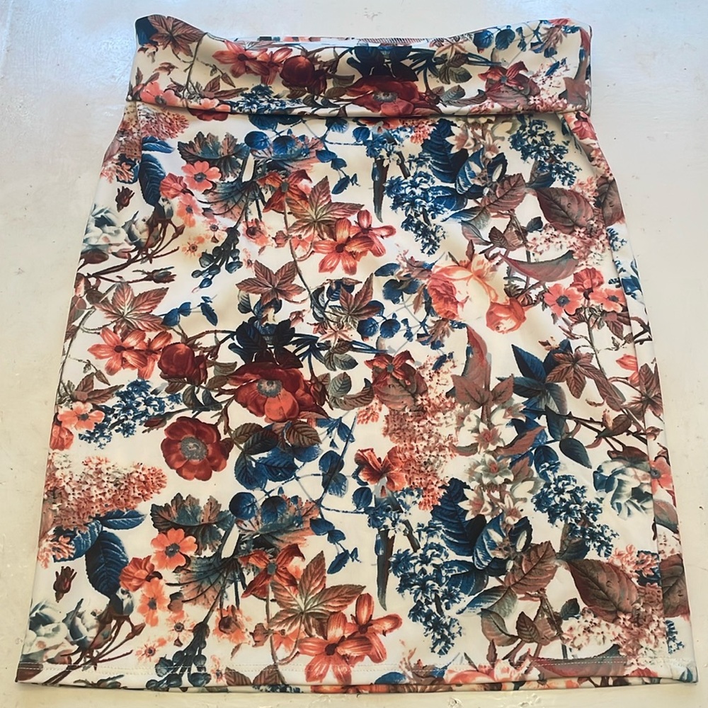 Floral Pencil Skirt by Agnes & Dora sz Large
